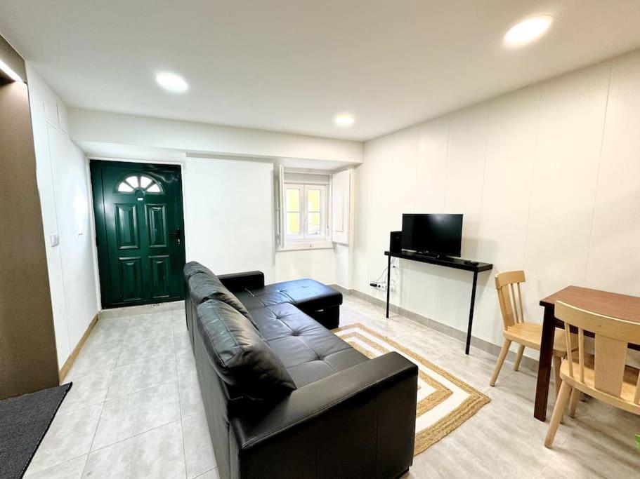 Apartamento Aconchegante Bairro Alto Lisboa Kültér fotó